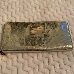 MK wallet